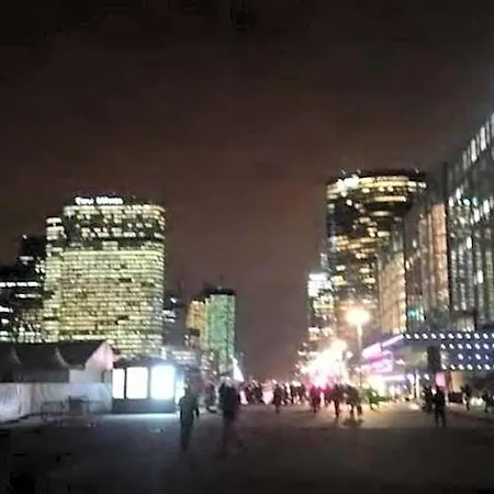 Ryan Homes - In - La Défense 4*